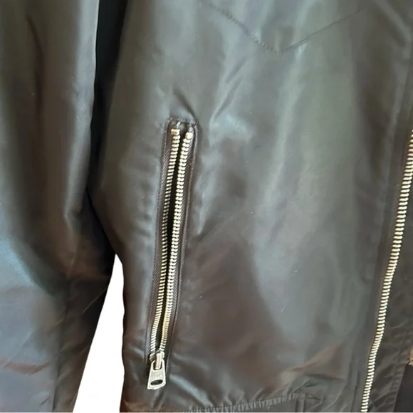 Levi's nylon bomber trucker jacket Size M